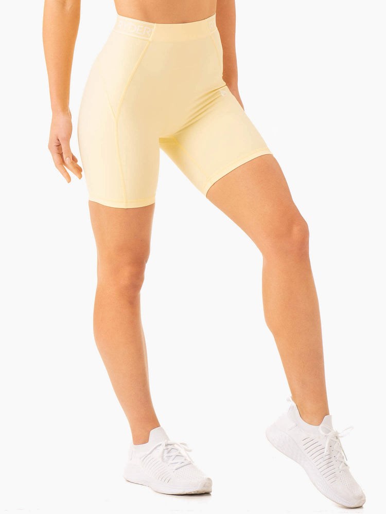 Ryderwear Level Up High Waisted Scrunch Shorts Butter | CFL-829175