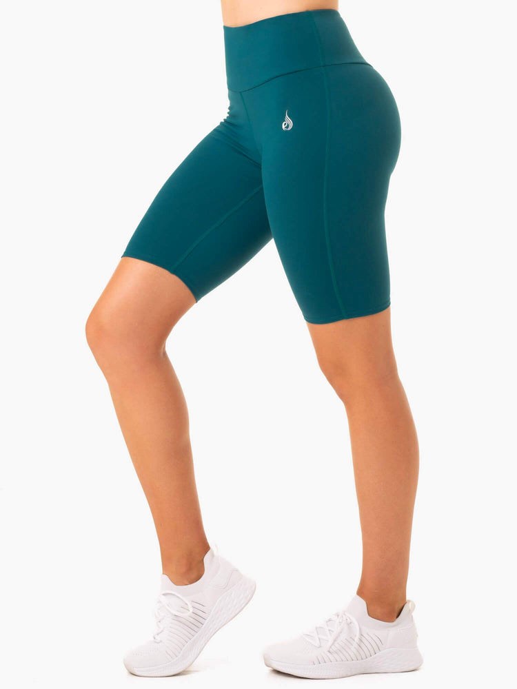 Ryderwear Staples Scrunch Bum Bike Shorts Emerald | DLE-863209