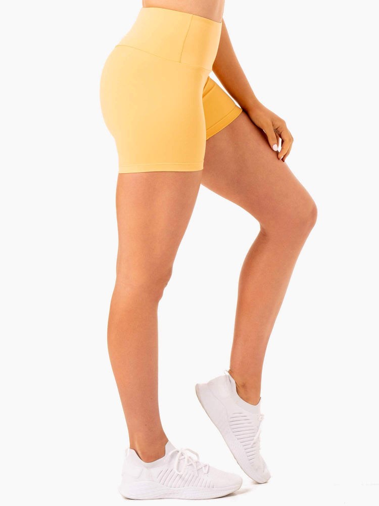 Ryderwear Staples Scrunch Bum Mid Length Shorts Mango | FYX-619235